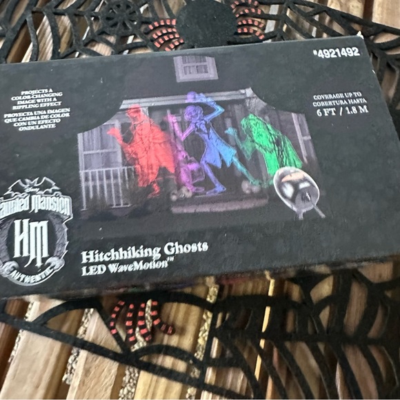 Haunted Mansion Disney's LED Wave Motion 2023 Projector Hitchhiking Ghosts Lowes - Picture 7 of 11